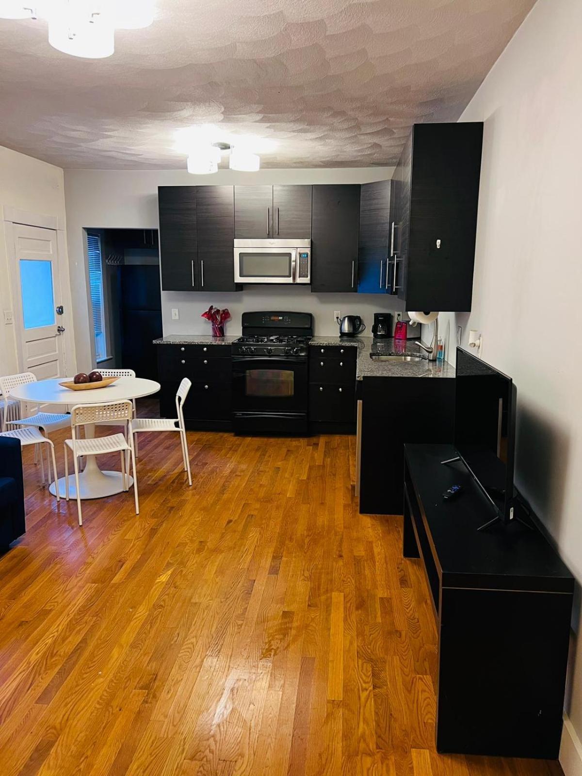 Renovated, 10 Min From The City Boston Exterior foto